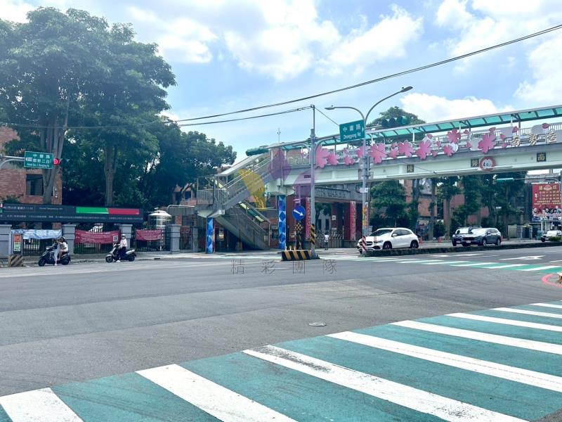 watersmall_S__30785610_0_20250922194353.jpg