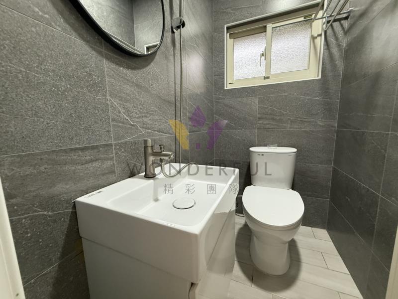 watersmall_S__129474575_20250924101253.jpg