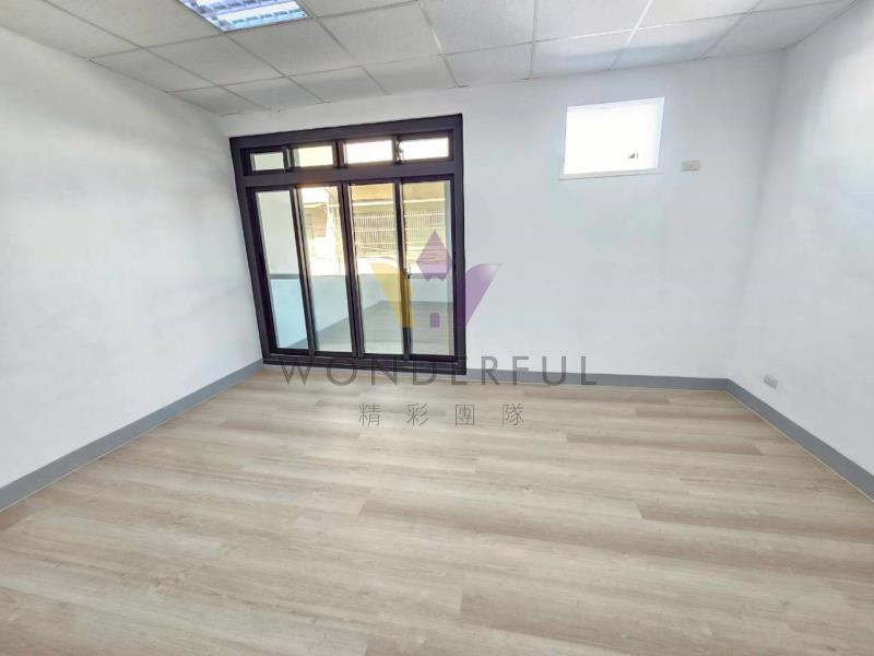 watersmall_LINE_ALBUM_金陵路透天_251210_4_20251211163355.jpg