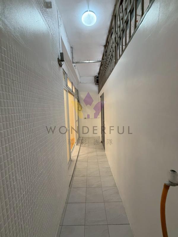 watersmall_LINE_ALBUM_202655桃園市龜山區紅寶七街15號一樓開價860萬底價830萬三房兩廳一衛，門口可停車_260505_14_20260505105842.jpg