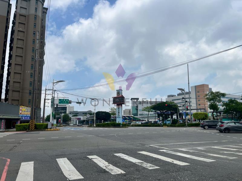 watersmall_LINE_ALBUM_中華路大時鐘廠辦店面_260507_4_20260507125439.jpg