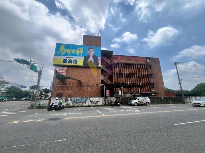 watersmall_LINE_ALBUM_中華路大時鐘廠辦店面_260507_3_20260507125454.jpg