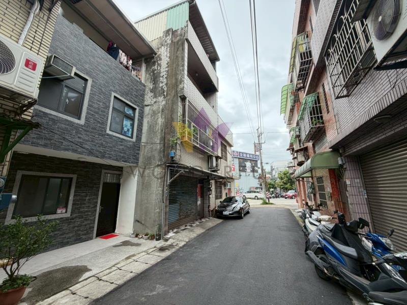 watersmall_LINE_ALBUM_1398華勛整新透天-榮民南路_260515_15_20260515035234.jpg
