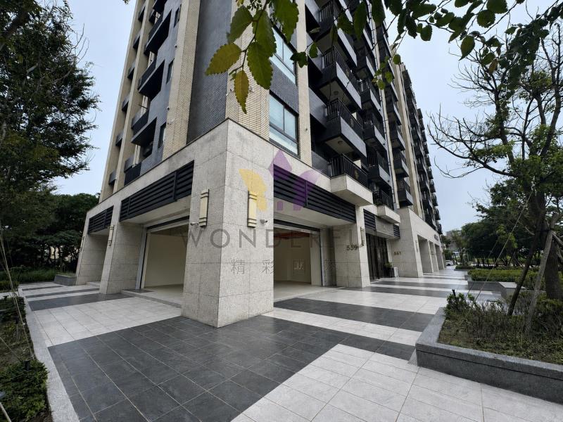 watersmall_LINE_ALBUM_租2w1客運園區店面_260608_4_20260608154817.jpg