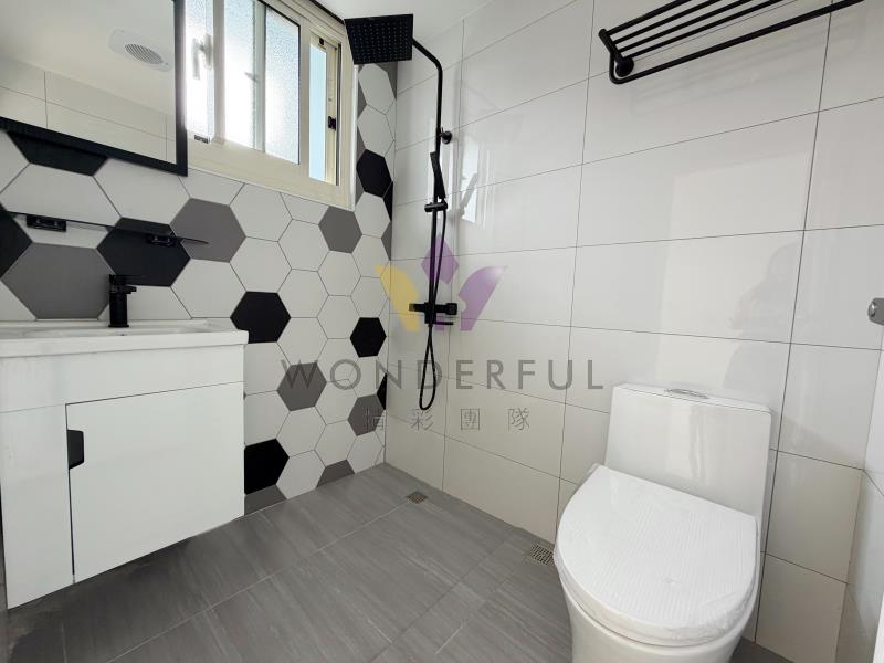 watersmall_S__42983437_0_20260701171838.jpg